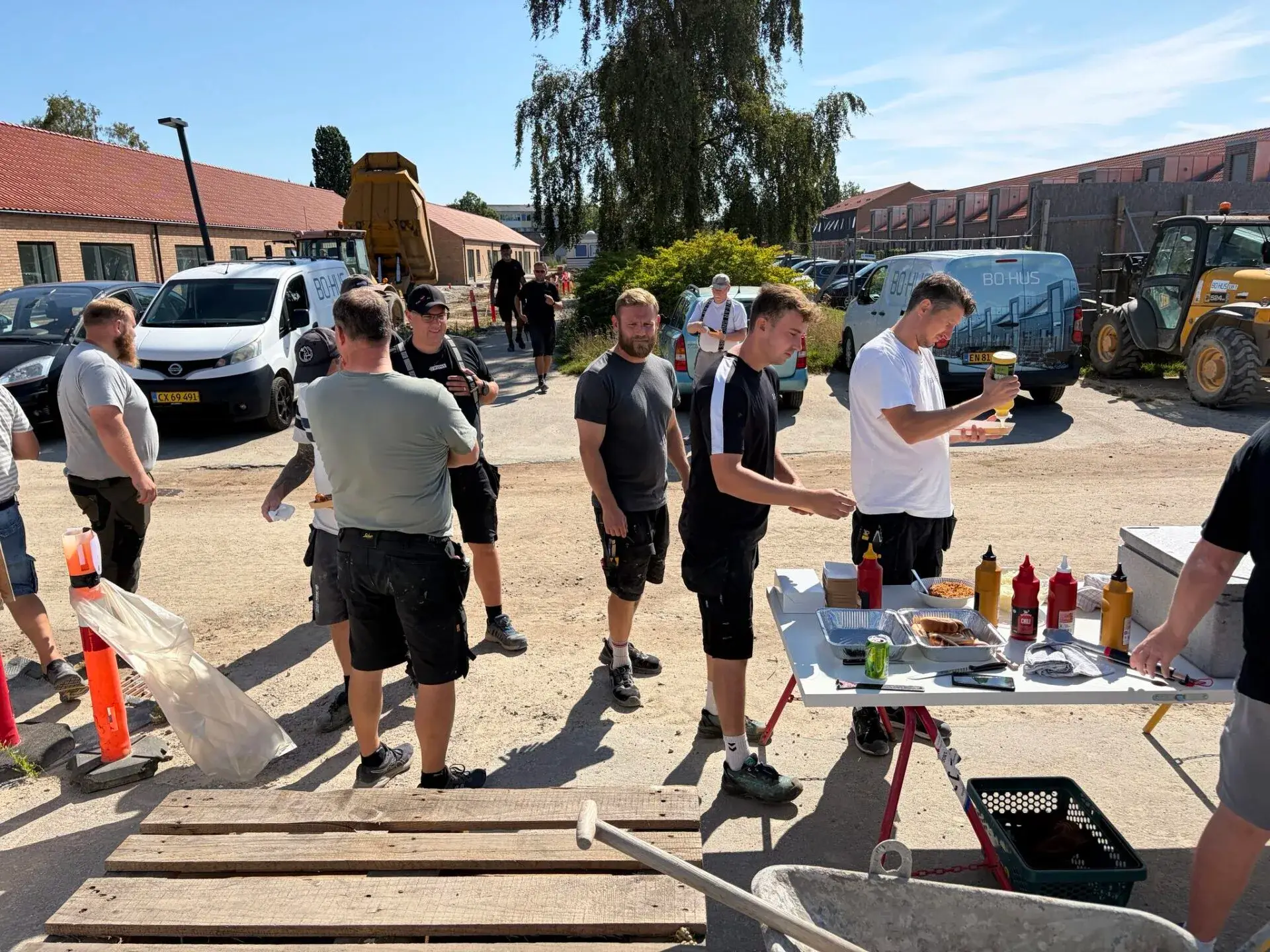 Grillhygge med en helt særlig årsag! 🌭🏗️