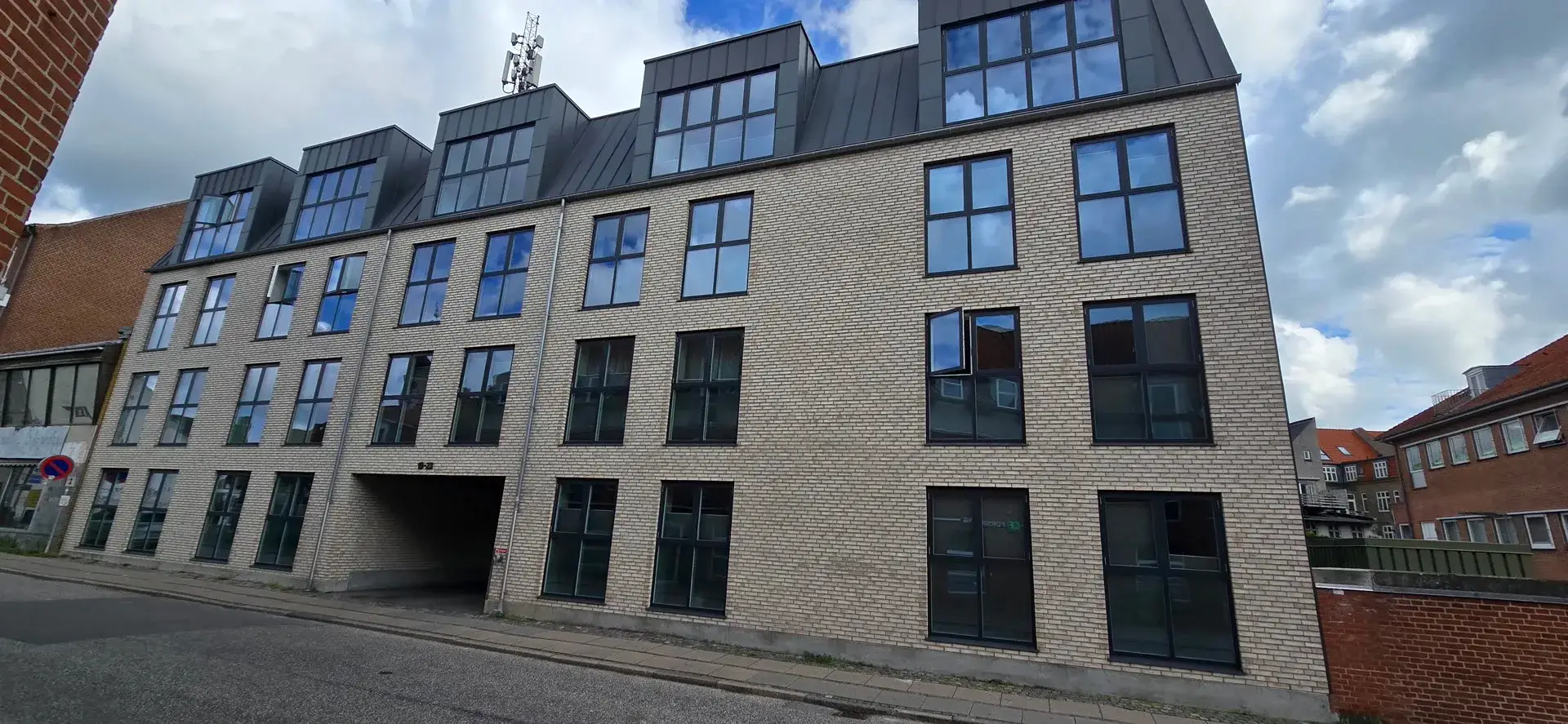 Nygade – byggeriet set udefra